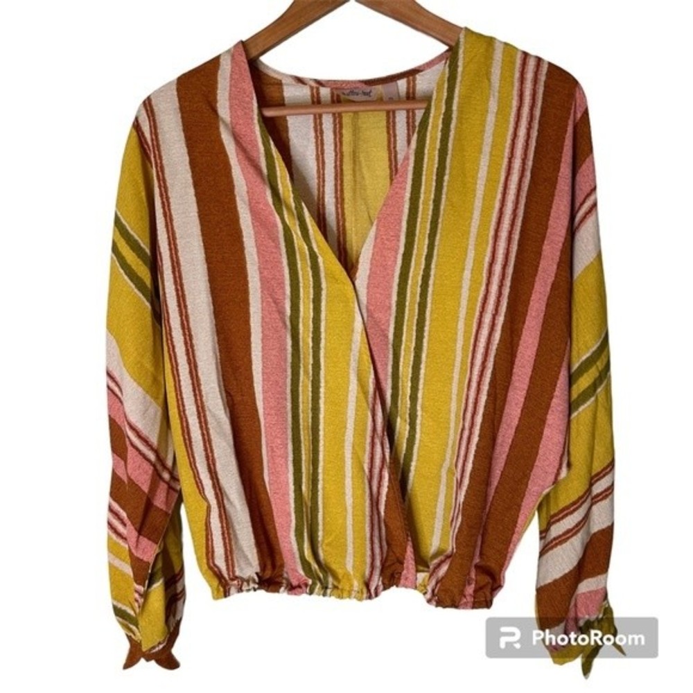 Long Sleeve V-Neck Wrap Shirt by Willow Root Size M